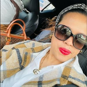 Meet your Posher, Maricris